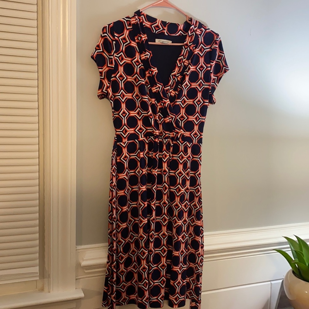 Beautiful Liz Claiborne Dress !